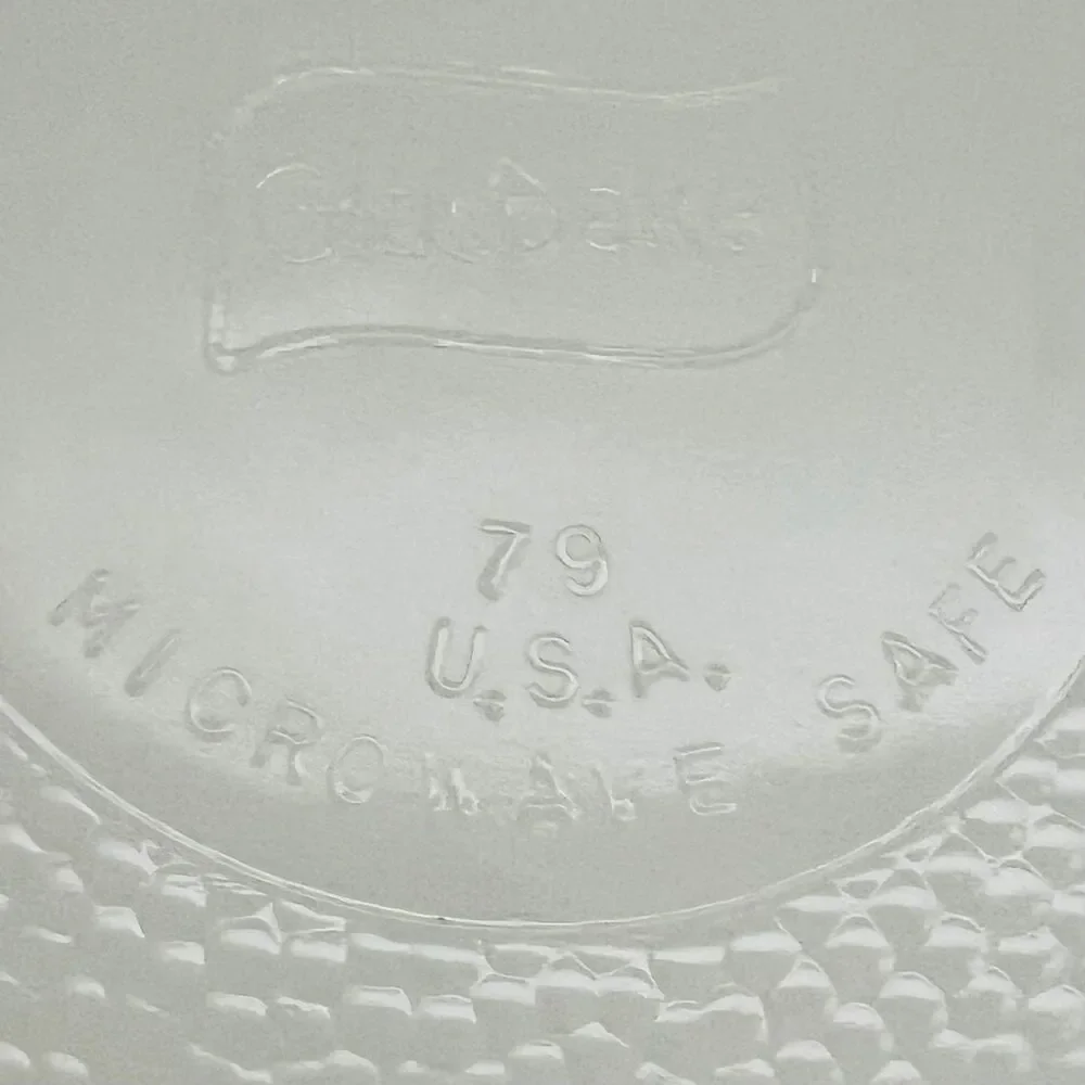 GLASBAKE White Milk Glass Green Daisy Floral Round Casserole Baking Dish 2 Qt